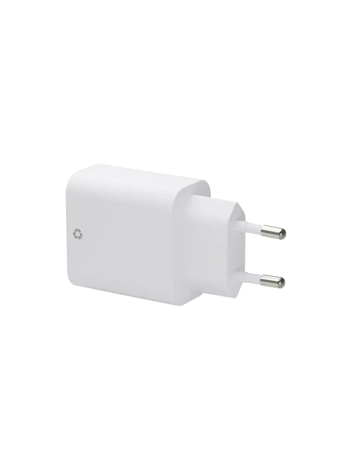 re-charge - EU-Wandladegerät USB-C 20W+USB-A 18W - Weiß