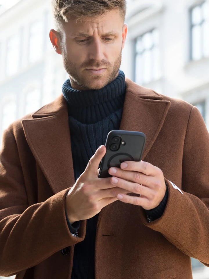 Grenen MagSafe - iPhone 16 Pro - Black Phone Case