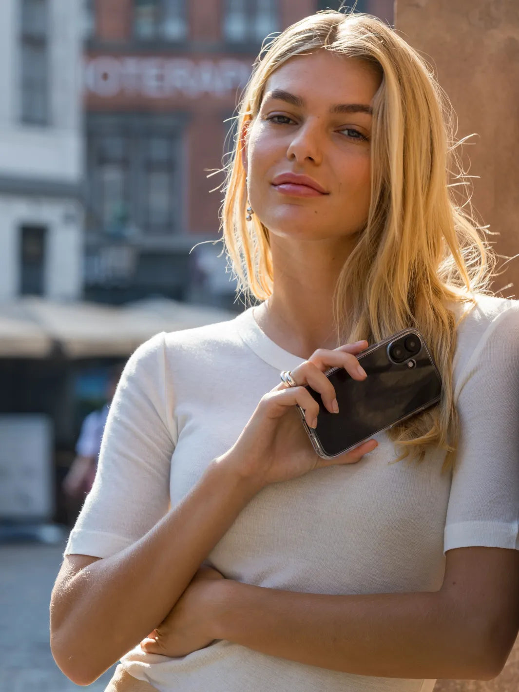 Iceland Pro - iPhone 16 - Clear Phone Case