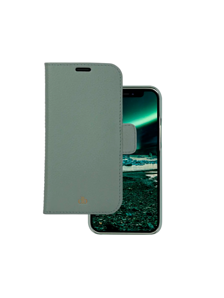 New York pebbled Greenbay iPhone 13 Phone Cases