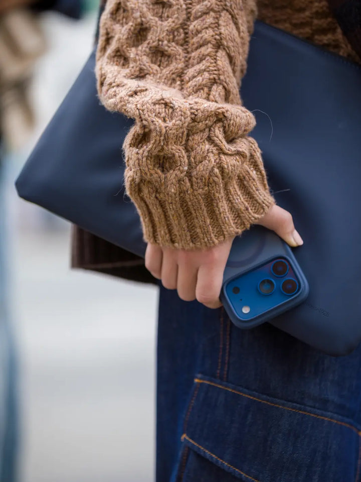 Grenen MagSafe - iPhone 17 Pro Max - Blue Phone Case