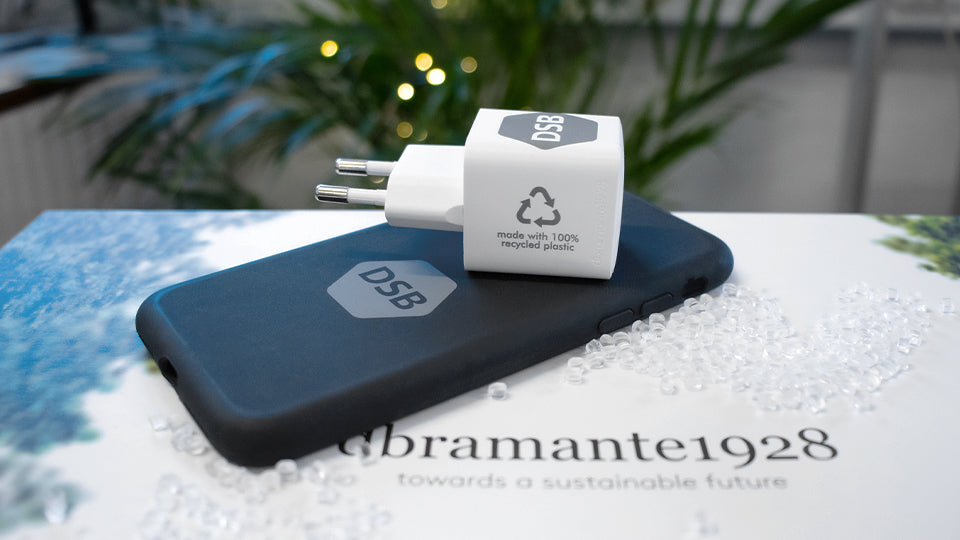 dbramante1928 re-charge wall charger, Greenland recycled phone case and DSB case study