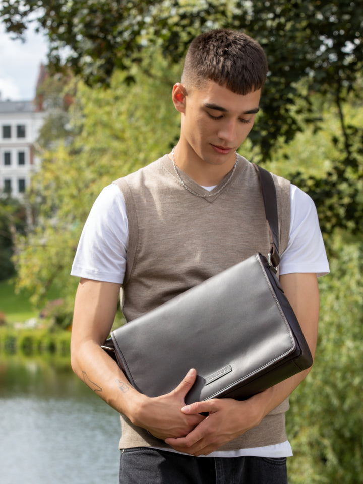 Marselisborg - 14" - Hunter dark Messenger bag
