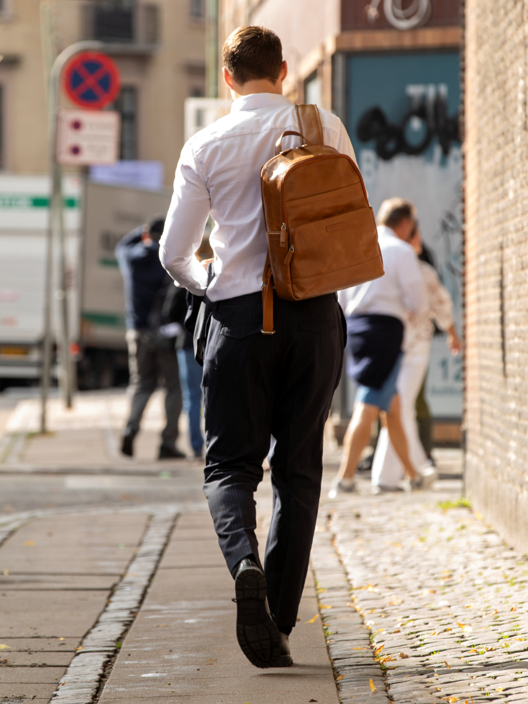 Svendborg - 16" - Tan Backpack