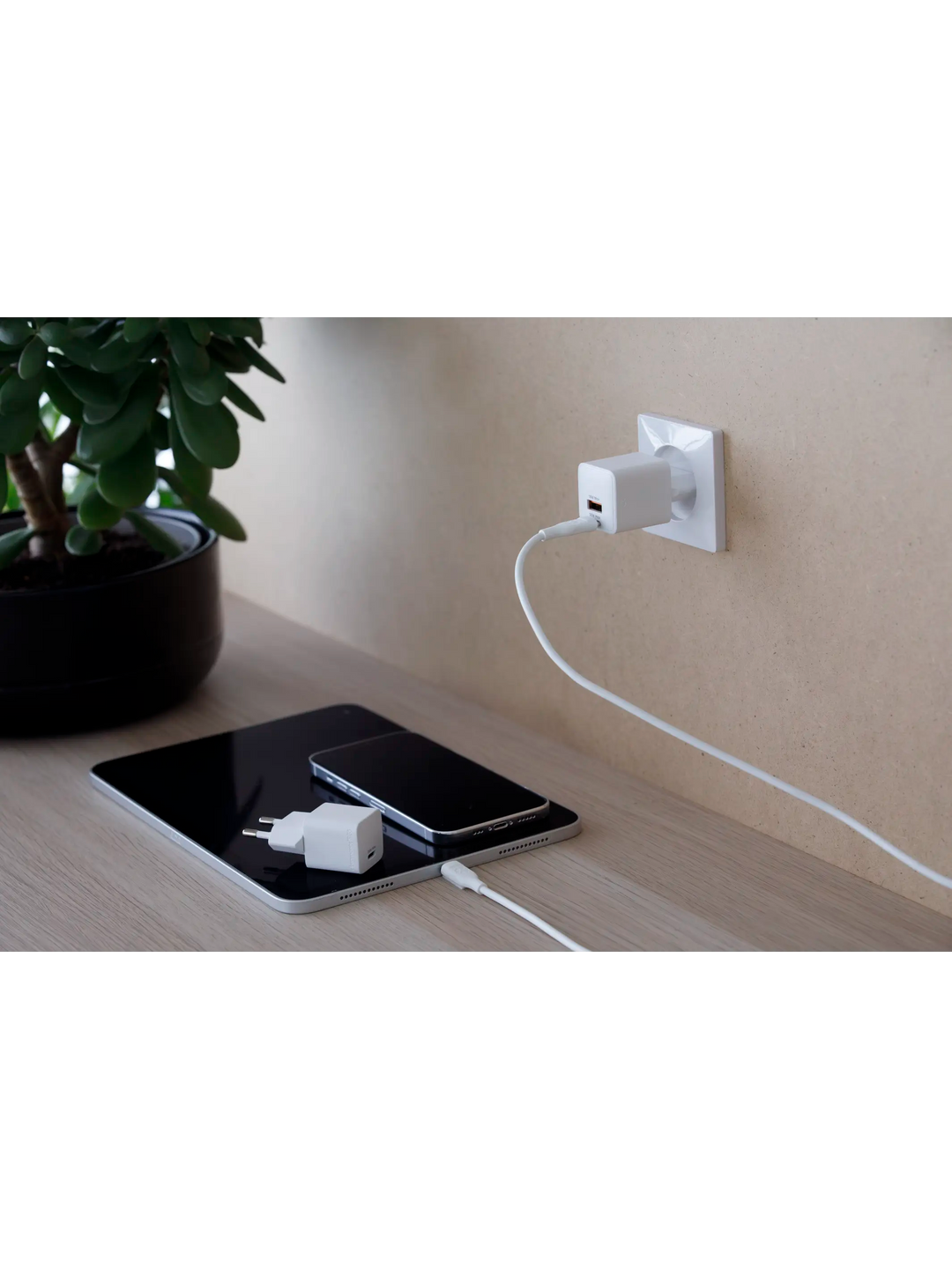 Wall Chargers White 20W Wall charger