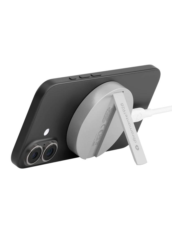 Wireless Magnetic Charger w/ stand - Qi2.2 25W - Aluminium Power Adapters & Chargers