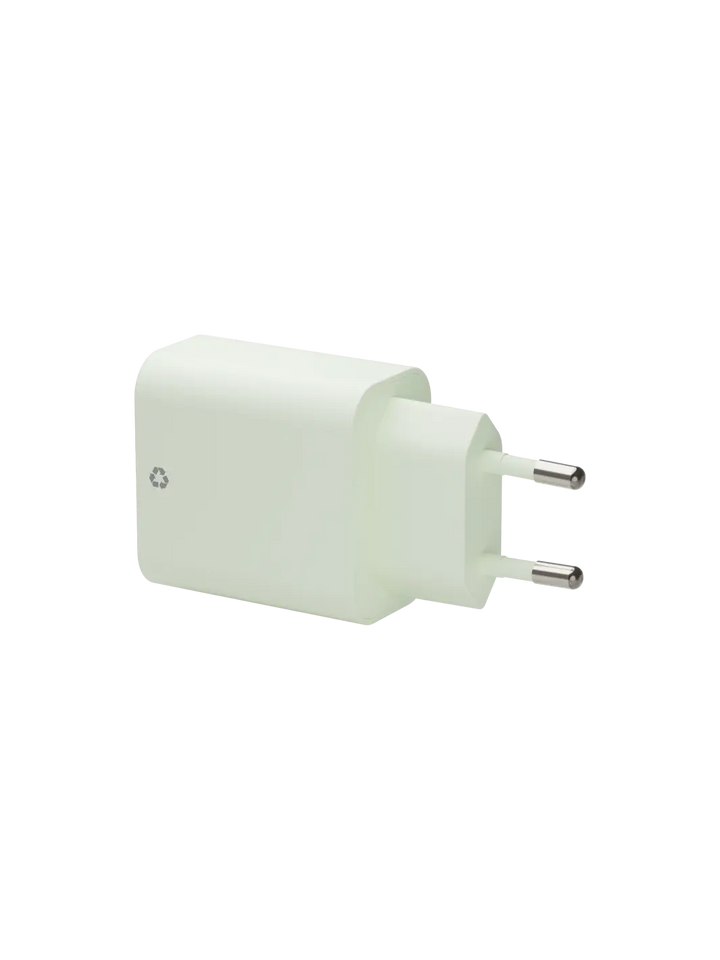 re-charge - EU-Wandladegerät USB-C 20W+USB-A 18W - Grün