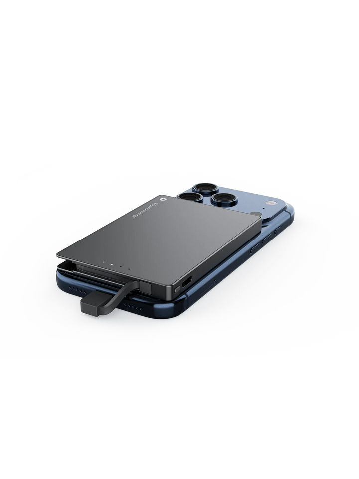 Power Bank - 5K mAh Built-in USB-C Cable & magnetic attachment - Titanium