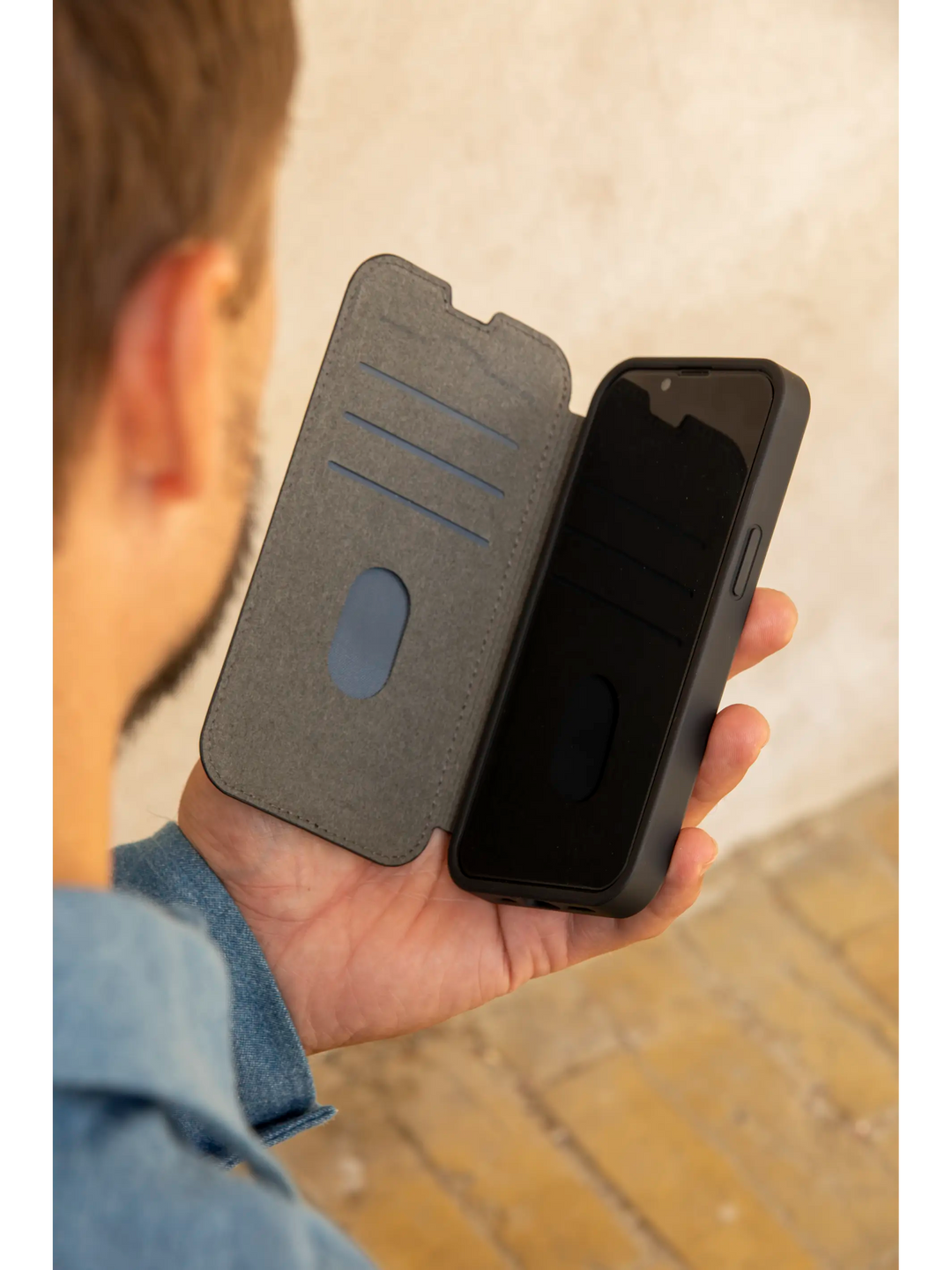 Helsinki MagSafe - iPhone 15 Plus - Black/Clear Phone Case