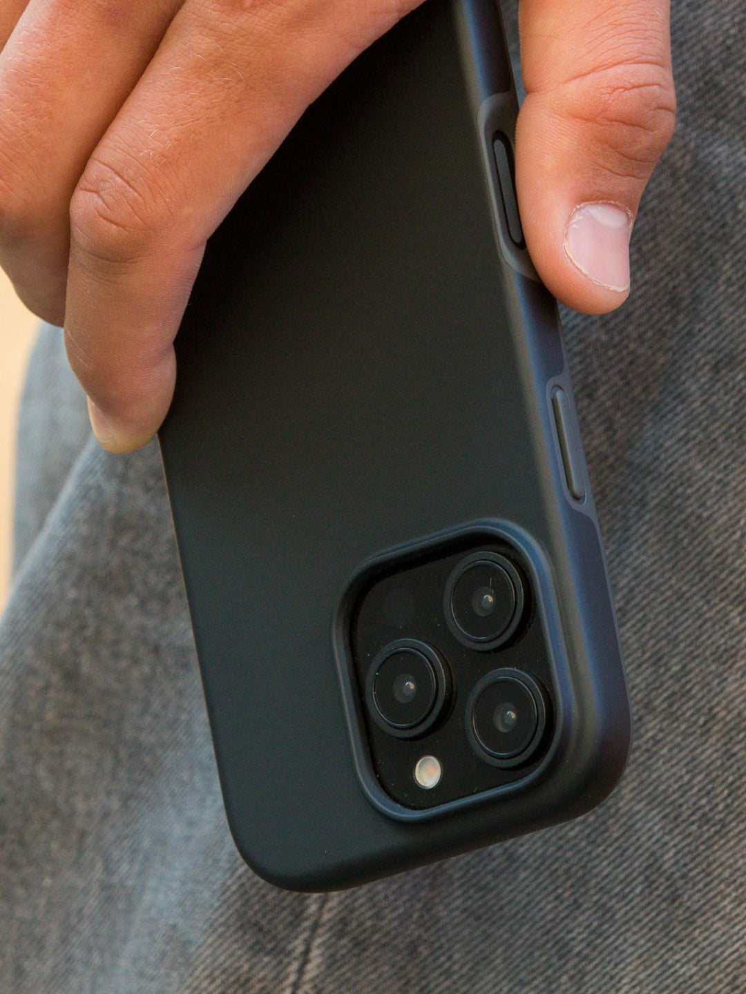 Iceland Ultra D3O MagSafe - iPhone 16 Plus - Black Phone Case