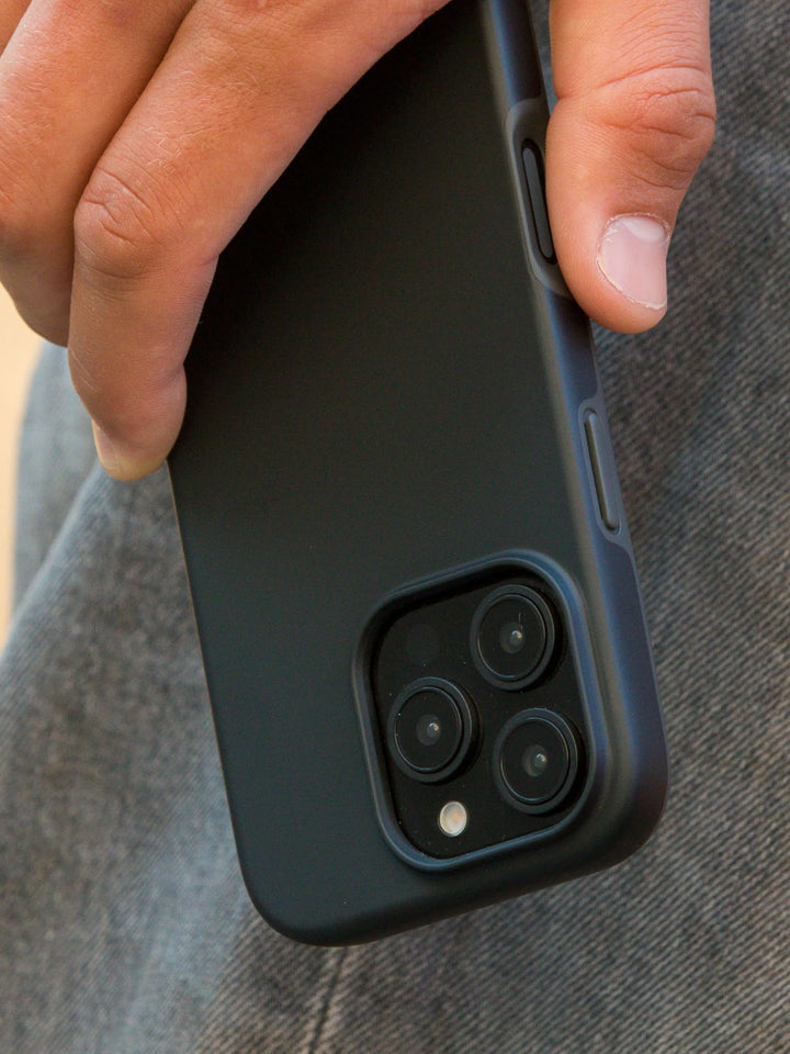 Iceland Ultra D3O MagSafe - iPhone 16 Plus - Black Phone Case