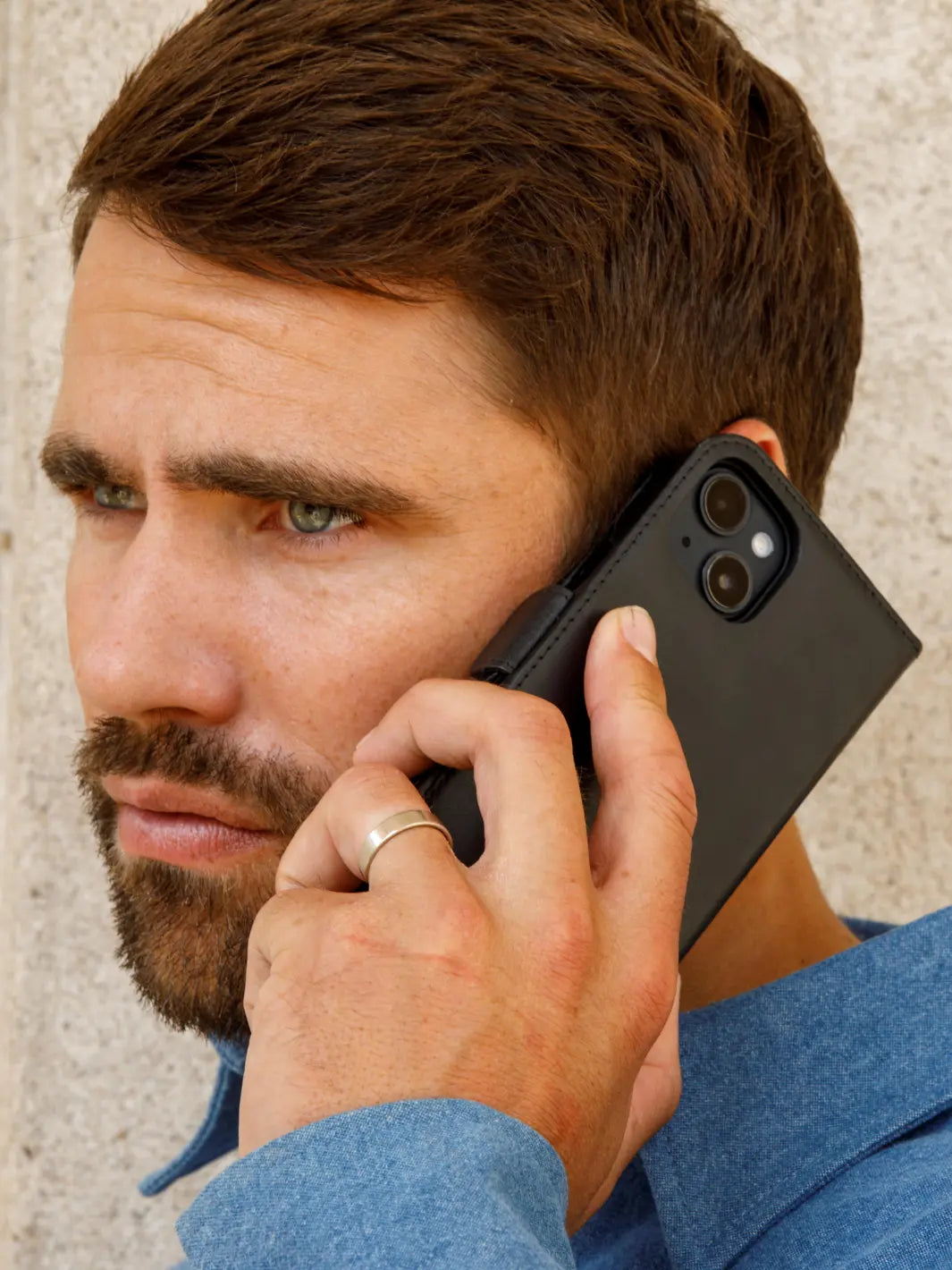 Lynge Black iPhone 15 Pro Max Phone Cases