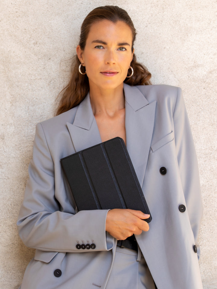 Milan - iPad 10.2" (2021/9th Gen) - Night Black iPad Case