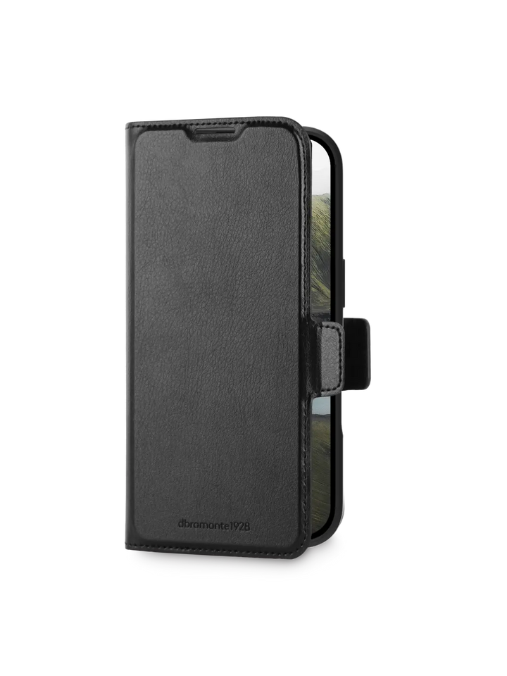 Oslo Pro - iPhone 17 - Black Phone Case